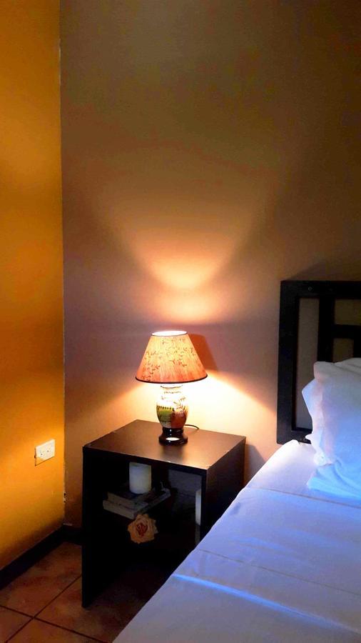 Hotel Casa Aura Cartago Exterior photo